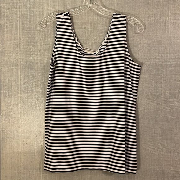 CHICO’S 2/$25 Nylon Spandex Cami - Picture 5 of 5